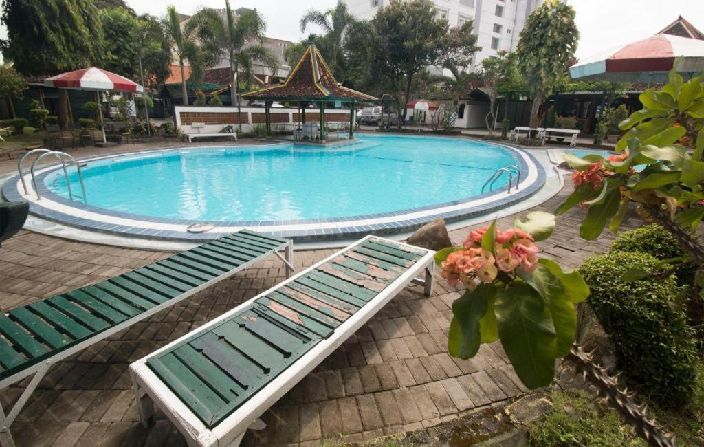 Hotel Batik Джок'якарта Екстер'єр фото